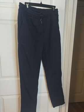 Men's Navy Drawstring Jogger Pants - Comfortable Everyday Wear NWOT UNIVERSAL